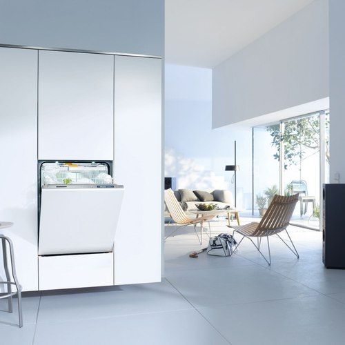 Miele Knock to Open Fully Integrated Dishwasher H.850 