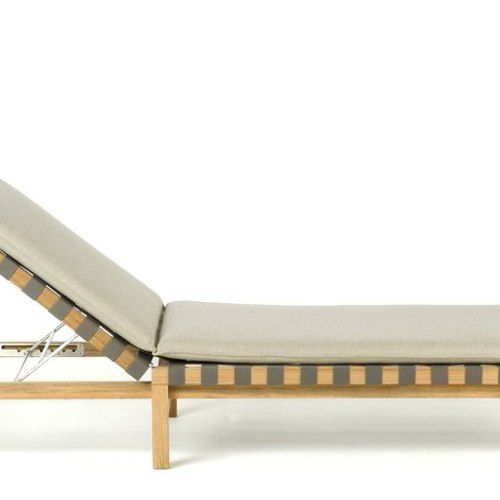 Mistral Sunlounger by Roda