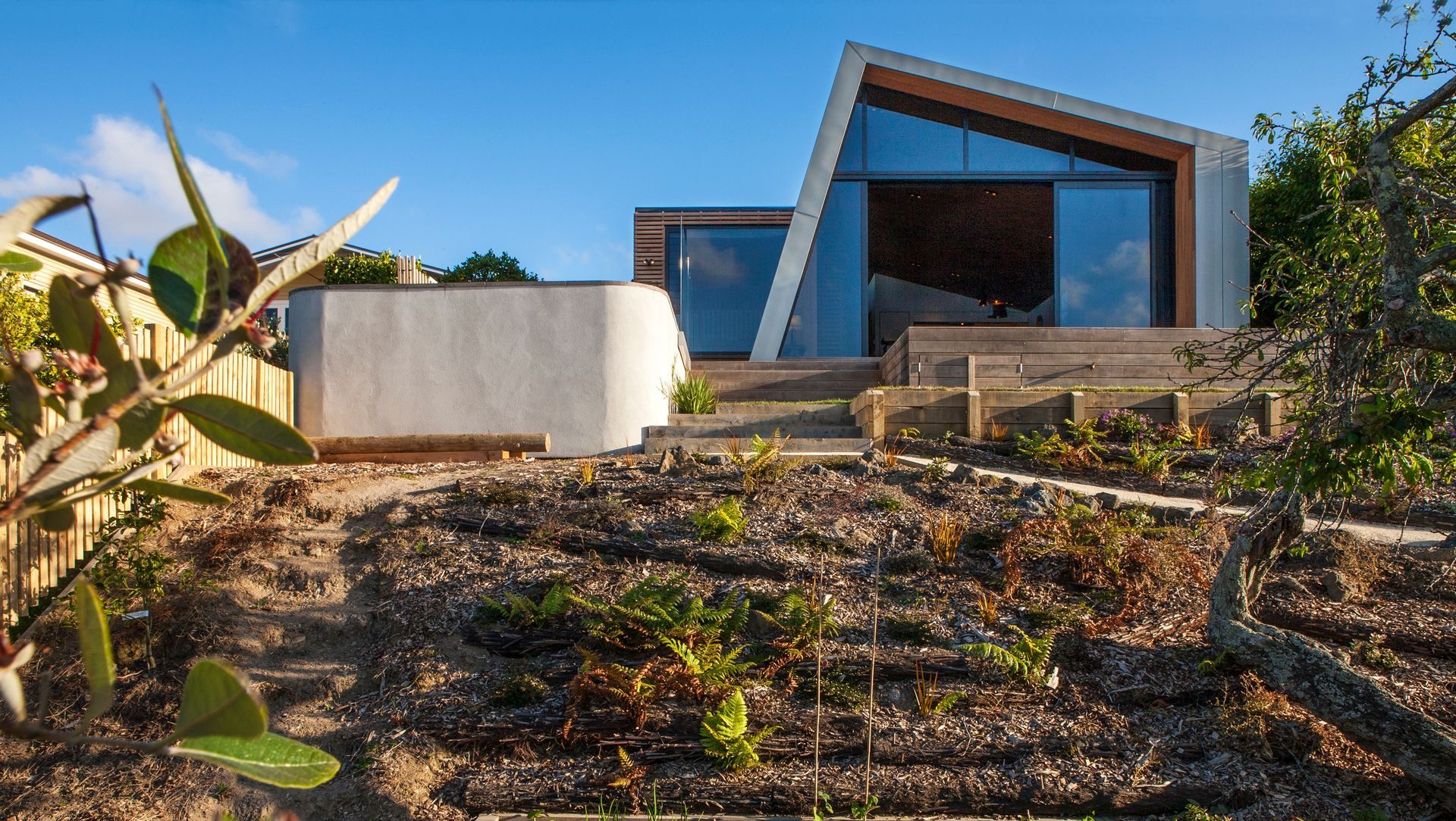 Winsomere Cres banner