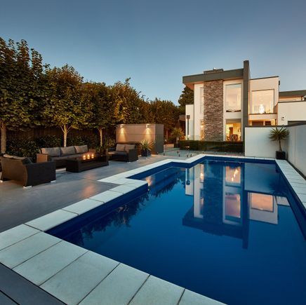 How to choose the right pool installer