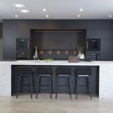 Yin and yang: a guide to light versus dark kitchen design