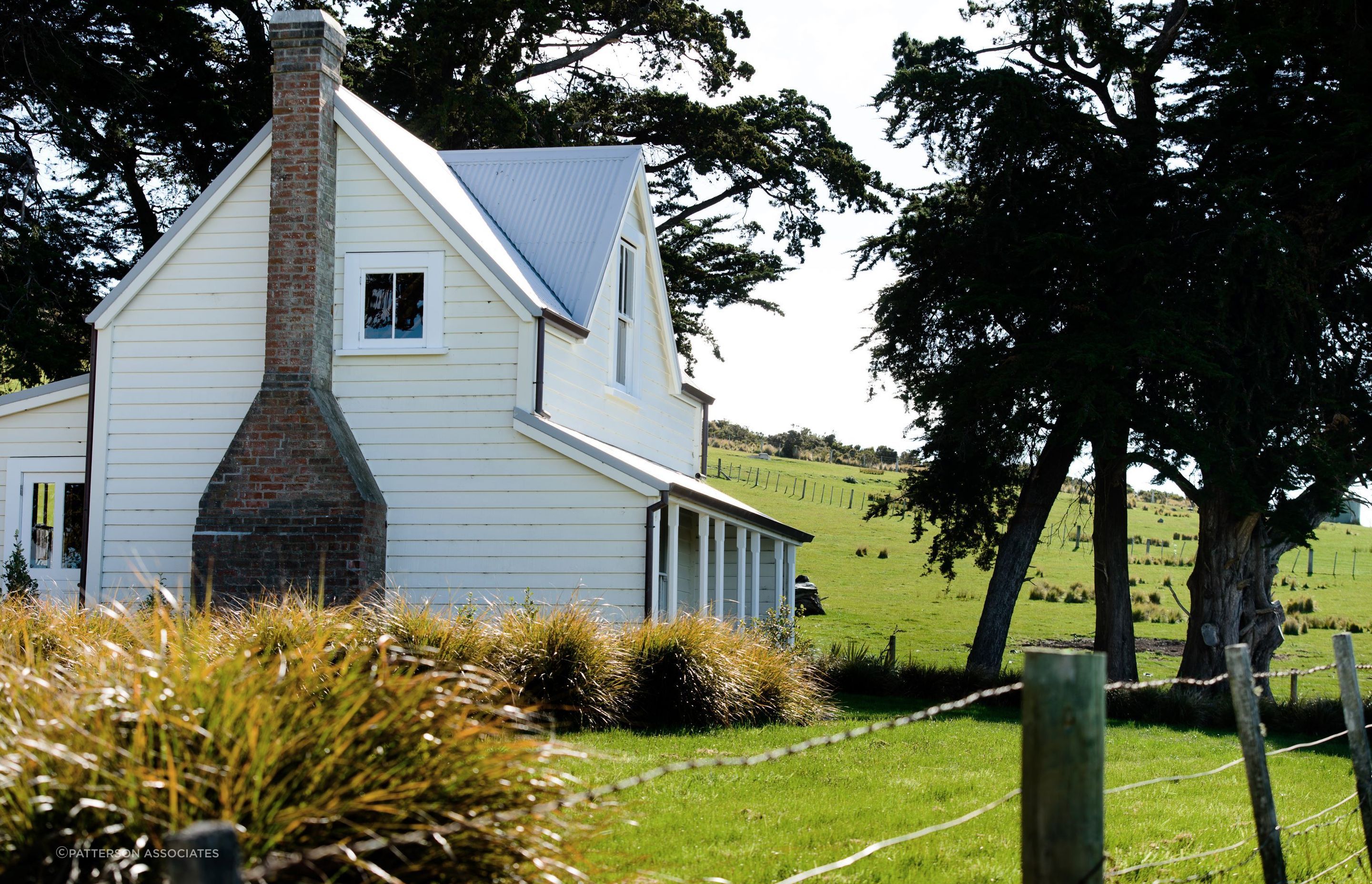 A picturesque view of the Shepherds Cottage of Annandale, originally an outlying workman’s hut built in 1878.