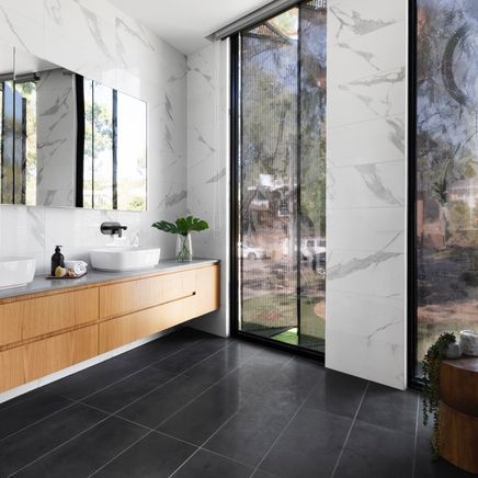 How to save money on a high-end bathroom renovation