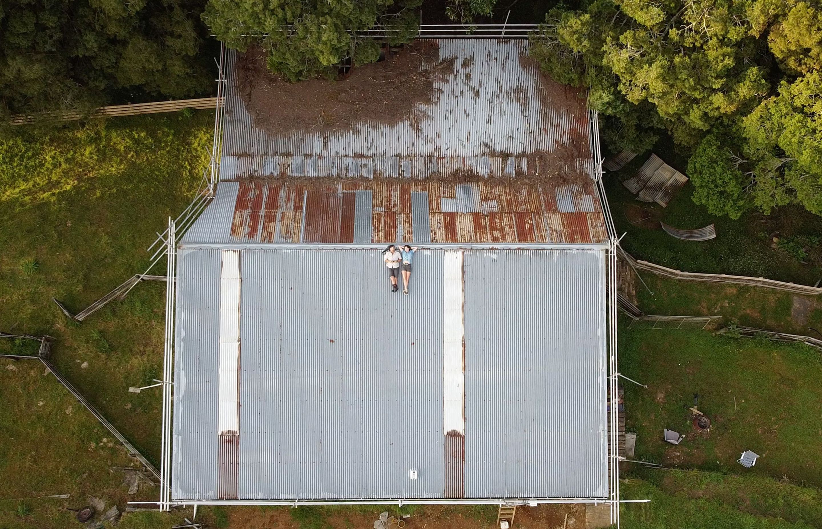 To bring further awareness to the cause, Dimond Roofing partnered with social media influencers and Kiwi couple, Damien Nikora and Chanelle Taylor (known online as The Current Place) for the restoration of their woolshed.