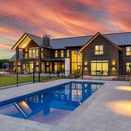 Case study: a traditional-style new-build on a grand scale