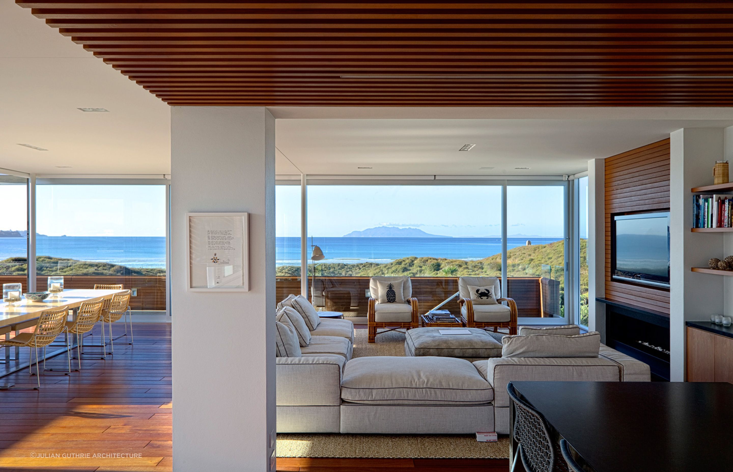 Comfort combined with unobstructed views like this epitomise the very best in holiday home design. | Photography: Patrick Reynolds
