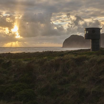 North Piha's sculptural surf life-saving tower is both a sanctuary and a stage