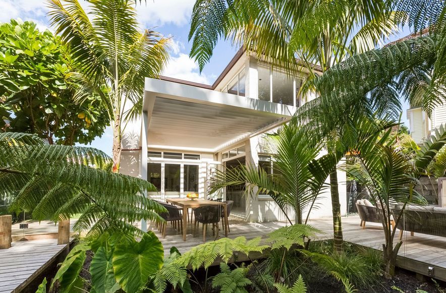 Tropical Remuera Residence