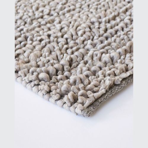 Baya Wanaka Handwoven Loop and Cut Pile Rug - Light Grey